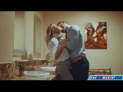 ❤️ Quand une blonde plantureuse vous séduit dans des toilettes publiques. ☑ Vidéo de porno at porn fr.bestsexporno.ru ❌❤